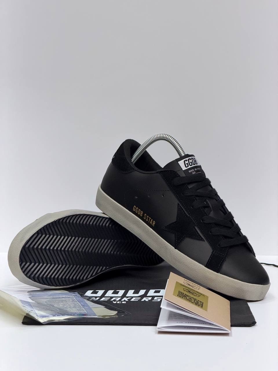 кроссовки golden goose superstar distressed black silver,мужские кроссовки golden goose superstar lea,кроссовки golden goose superstar,кроссовки golden goose,golden goose superstar кеды мужские