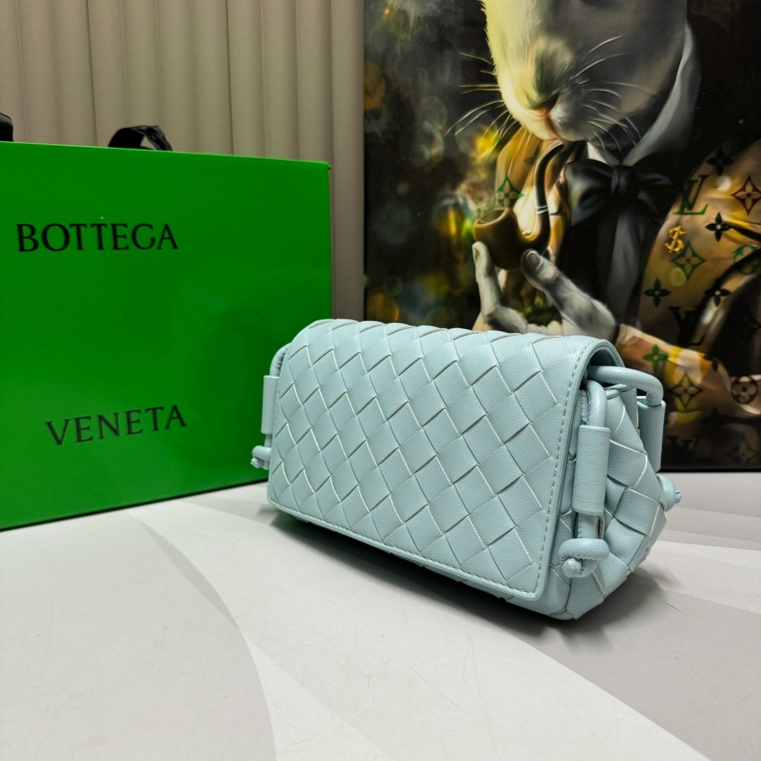 сумка женская bottega veneta,bottega veneta сумка на плечо,сумка bottega veneta,сумка bottega,сумка bottega veneta mini jodie