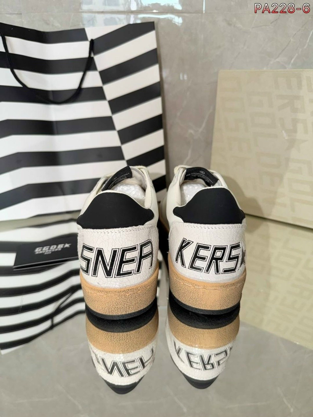 ,женские кроссовки,кроссовки golden goose,спортивная , женская