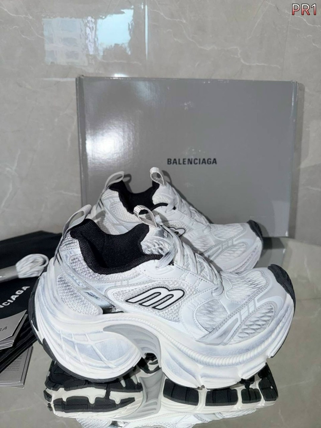 кроссовки женские balenciaga,balenciaga кроссовки,кроссовки женские balenciaga balenciaga цвет белый,кроссовки balenciaga на высокой подошве арт. р135,кроссовки на высокой подошве balenciaga