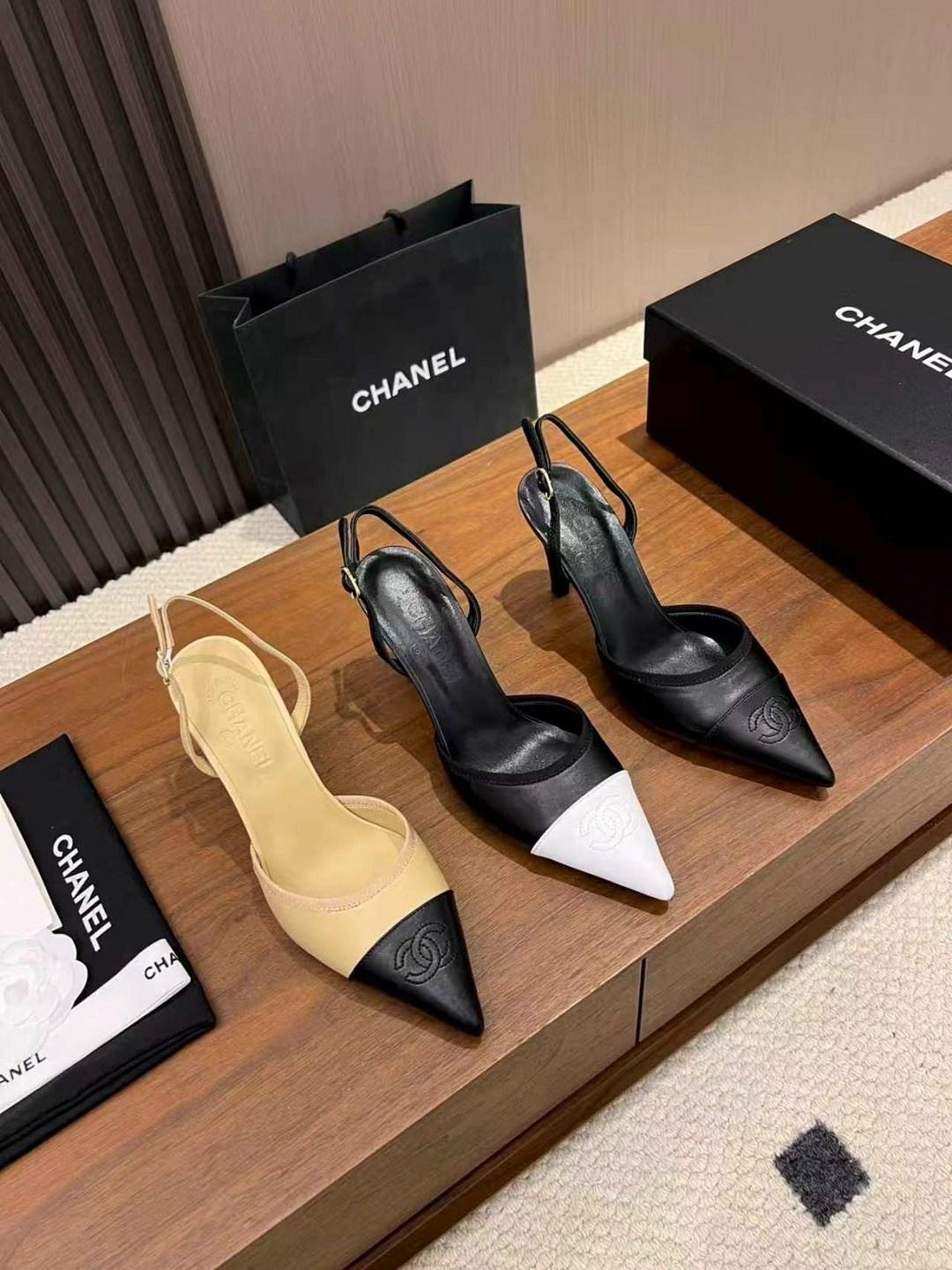 босоножки шанель бежевые,босоножки chanel,туфли chanel,шанель туфли и босоножки,черно бежевые туфли шанель
