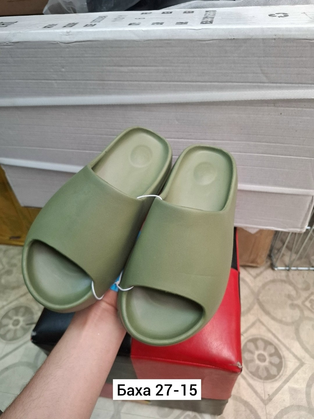 ,женские шлепанцы,шлепанцы yeezy slide,мужские шлепанцы,комнатные шлепанцы