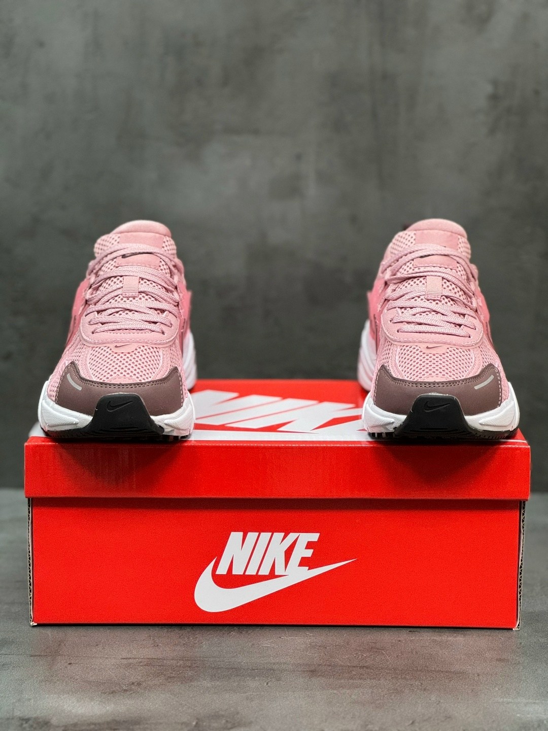 кроссовки,кроссовки nike,спортивная ,женские кроссовки nike,женские кроссовки