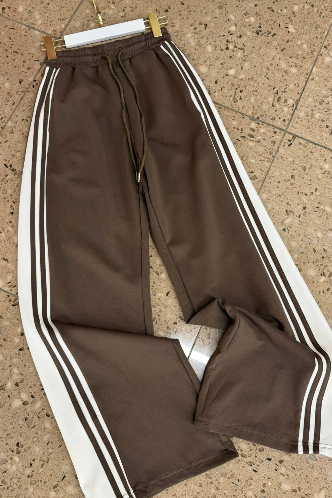 штаны спортивные adidas originals ay7766,брюки спортивные,брюки спортивные женские,широкие брюки,брюки свободные
