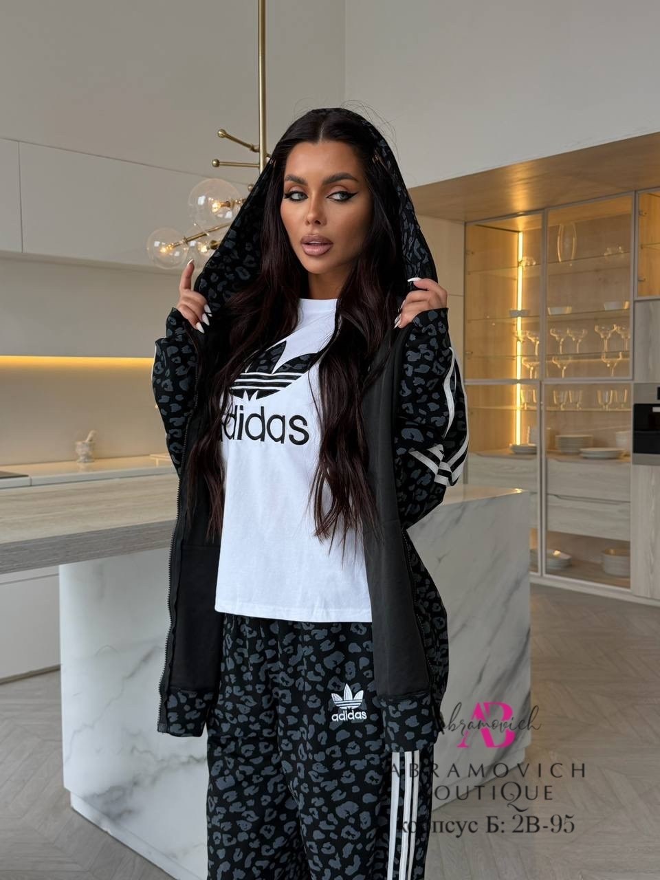 женский костюм adidas белого цвета,женская пижама,костюм женский,женская пижама комплект