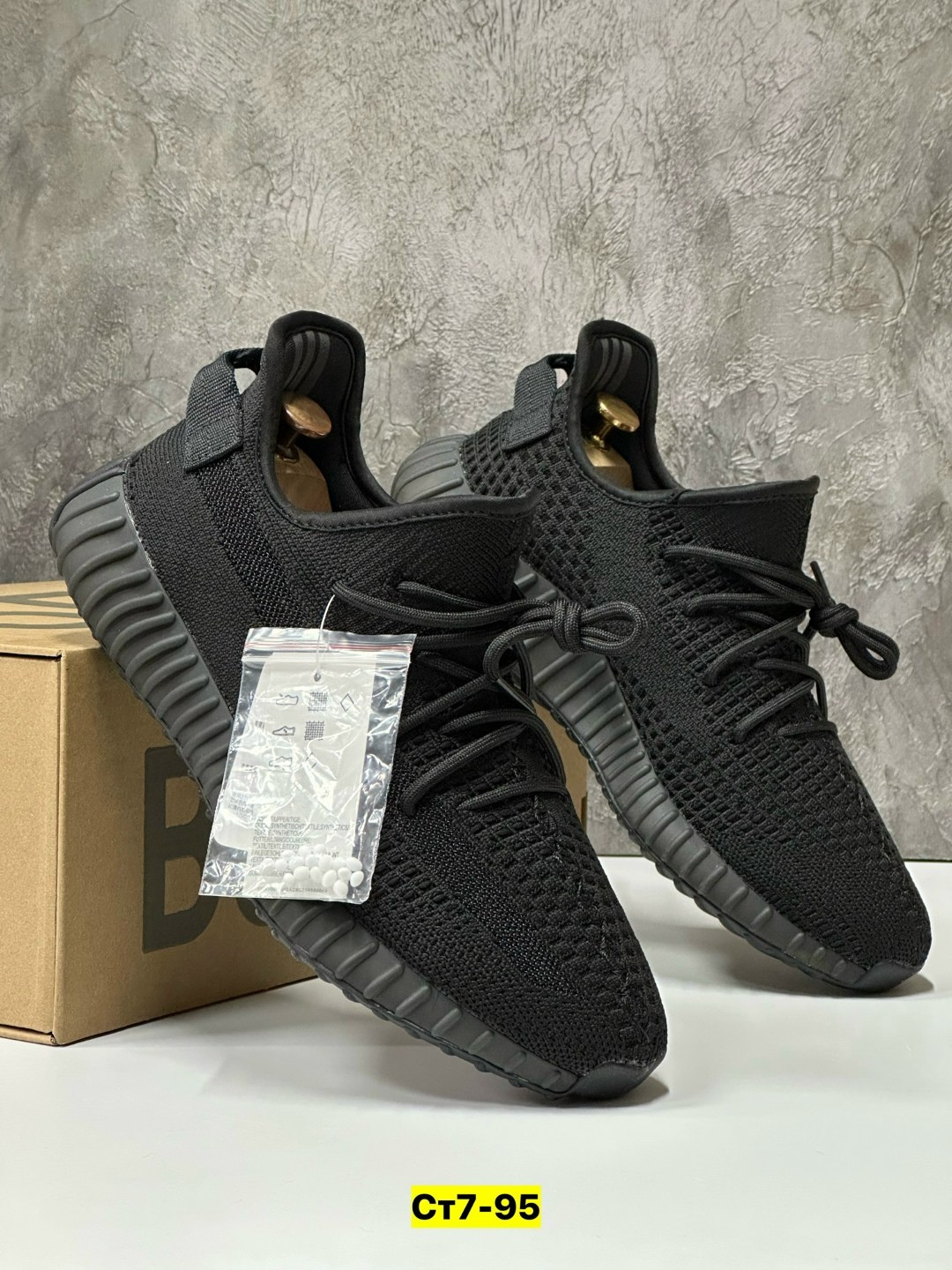 adidas yeezy boost 350,кроссовки adidas yeezy boost,adidas yeezy boost 350 v 2,кроссовки adidas yeezy boost 350,adidas yeezy boost 350 pirate black