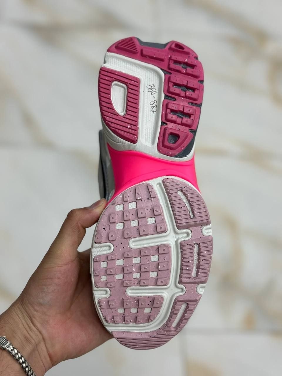 nike женские кроссовки,кроссовки,кроссовки беговые женские,кроссовки nike v 2 k run,кроссовки nike
