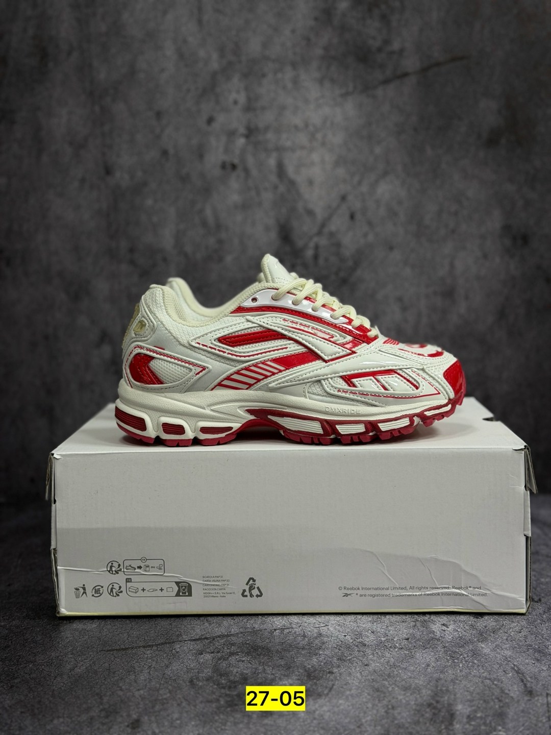 кроссовки reebok,кроссовки мужские женские,спортивная ,женские кроссовки balenciaga,классические кроссовки