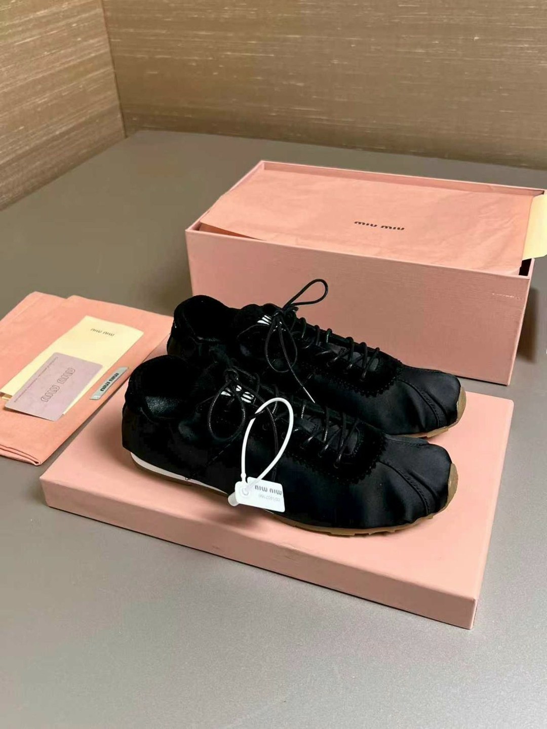 женские кроссовки,,женские кроссовки miu miu,женская ,miu miu кроссовки