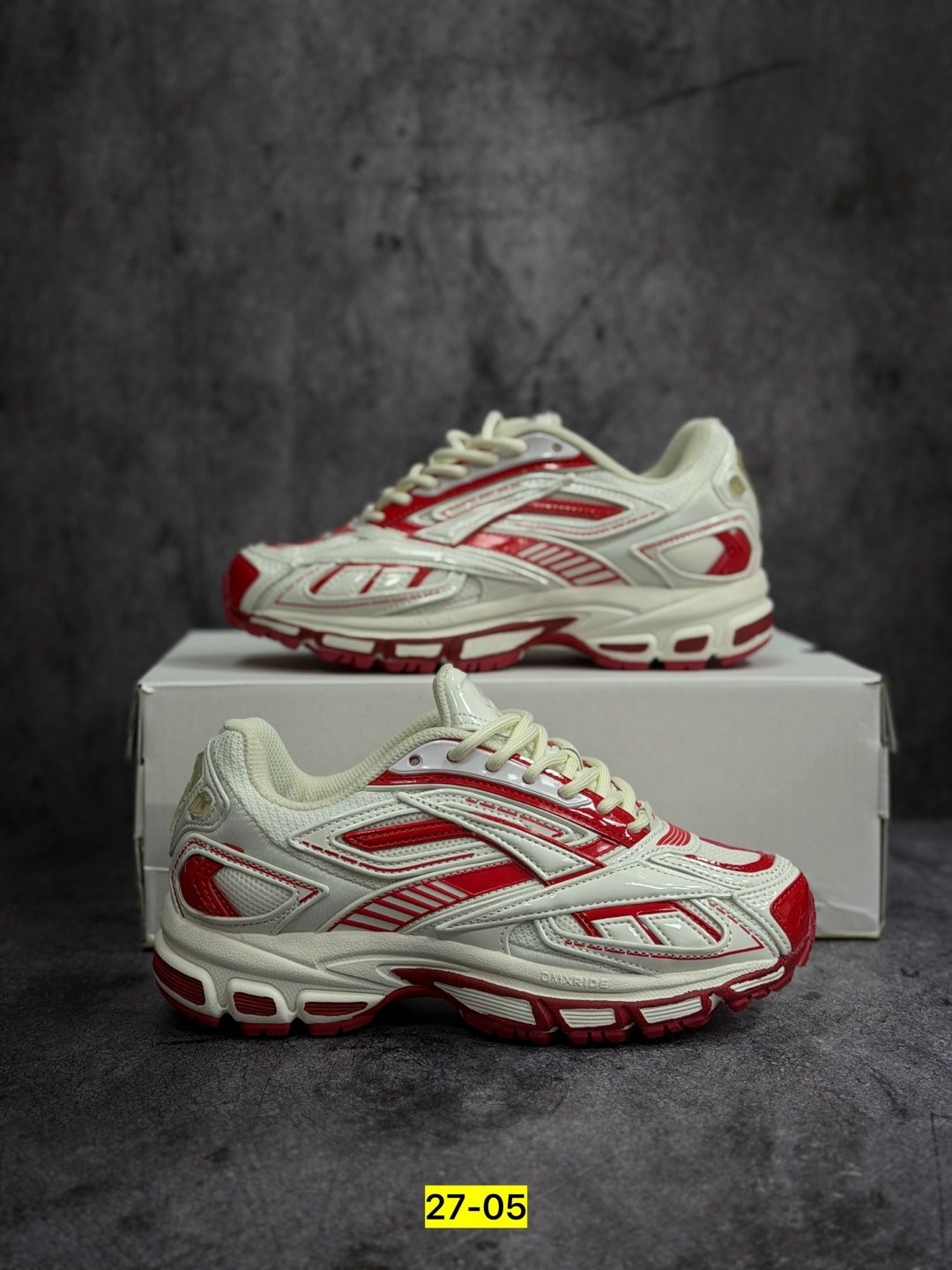 кроссовки reebok,кроссовки мужские женские,спортивная ,женские кроссовки balenciaga,классические кроссовки
