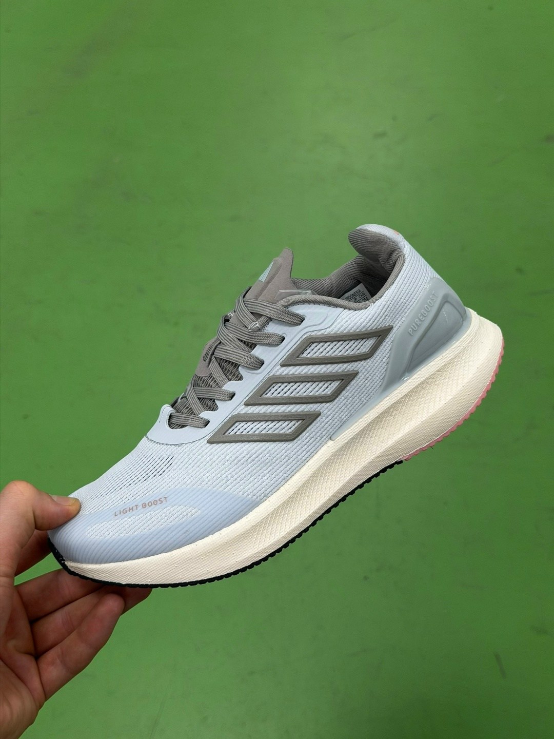 кроссовки adidas,кроссовки мужские adidas,дышащие кроссовки адидас,кроссовки,кроссовки адидас новая коллекция 2026