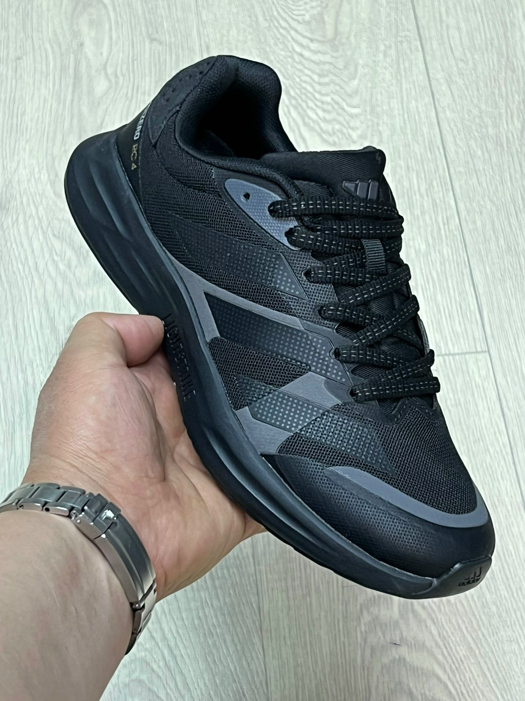 мужские кроссовки adidas,кроссовки адидас прорезиненные,adidas кроссовки,кроссовки,мужские кроссовки