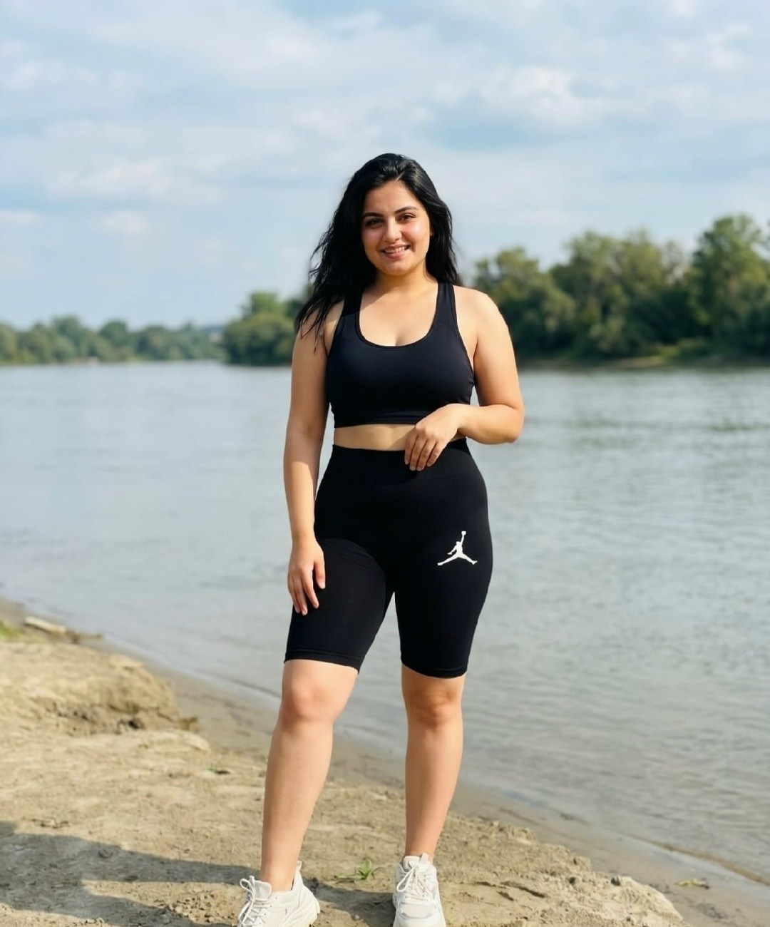 девушка,beautiful indian actress,женщина с пышными формами,nuray muxtarova,curvy girl fashion