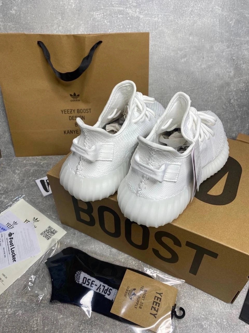 adidas yeezy boost 350 v 2,adidas yeezy boost 350 белые женские,adidas yeezy boost 350 white,кроссовки yeezy boost 350,adidas yeezy boost