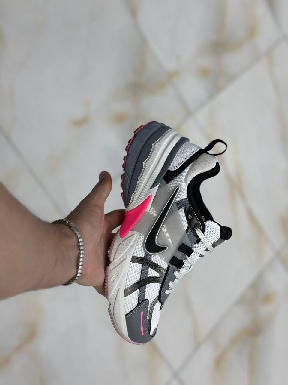 nike женские кроссовки,кроссовки,кроссовки беговые женские,кроссовки nike v 2 k run,кроссовки nike
