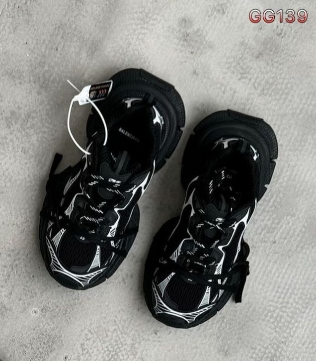 кроссовки balenciaga 3xl worn-out black white,кроссовки женские balenciaga,кроссовки balenciaga,кроссовки balenciaga 3xl чёрн,кроссовки мужские balenciaga b-cross16-07 черные 39 ru