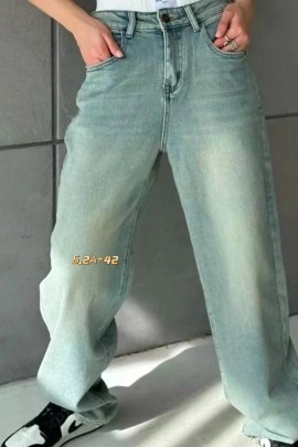 Джинсы