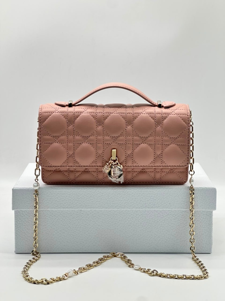 сумка dior,сумка кристиан диор бежевая,christian dior сумка,сумка диор женская,сумка диор