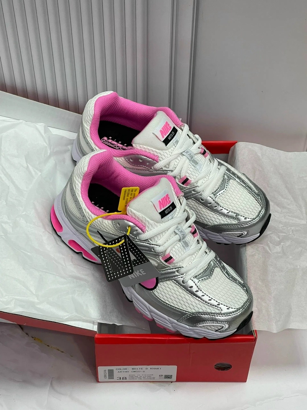 кроссовки,женские кроссовки nike,кроссовки nike zoom vomero 5,женские кроссовки nike air zoom vomero 5,женские кроссовки