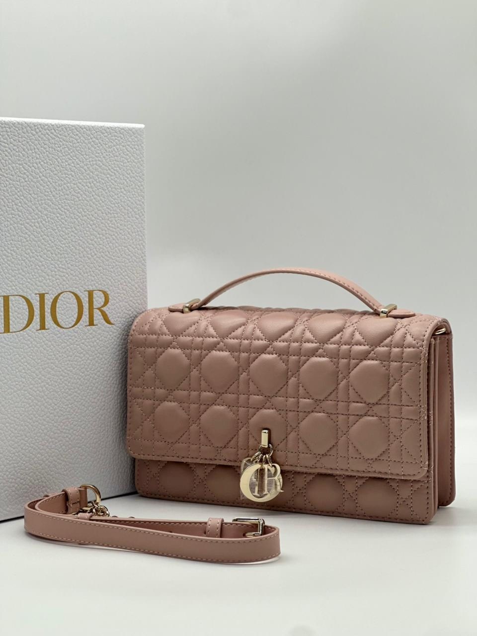 сумка женская dior,сумки dior,сумочка диор,сумка диор бежевая,cумка christian dior