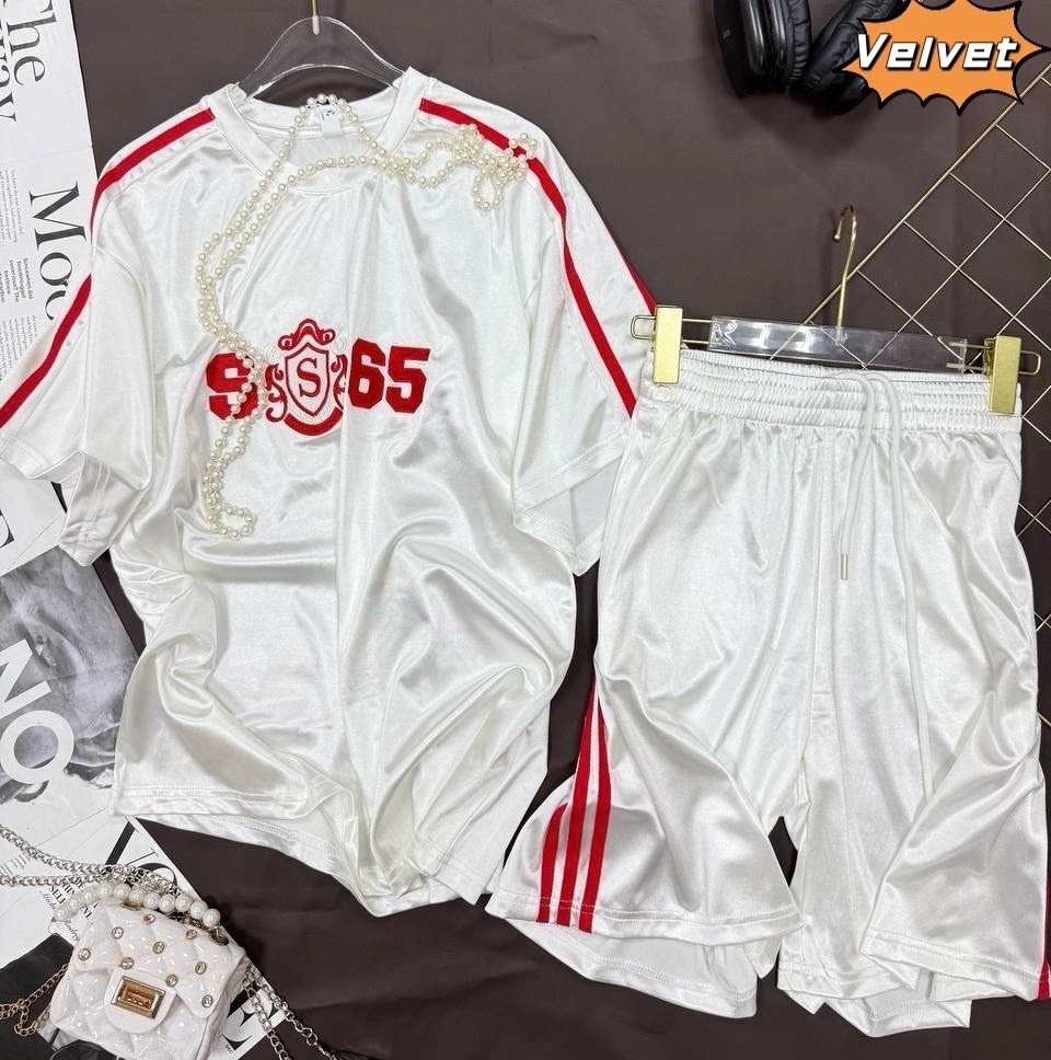 футболка адидас женская красная,стильные костюмы,летние костюмы,adidas original,спортивный костюм спортивные костюмы