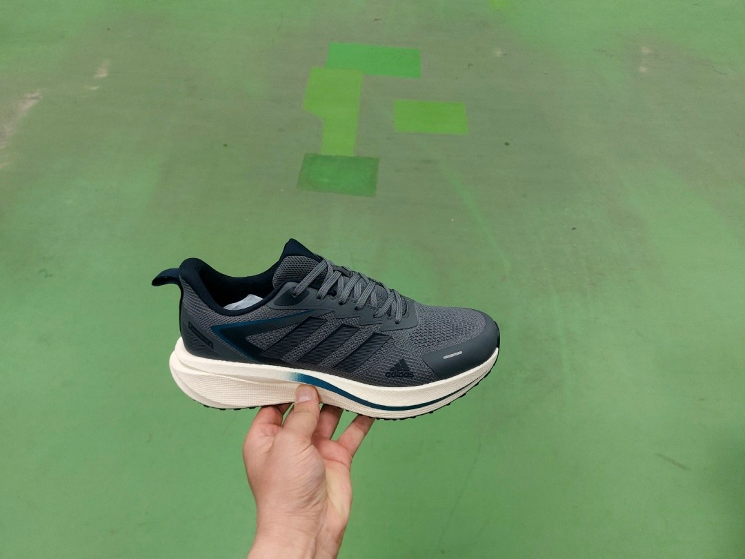 кроссовки мужские adidas,кроссовки adidas,кроссовки адидас,мужские спортивные кроссовки adidas,кроссовки