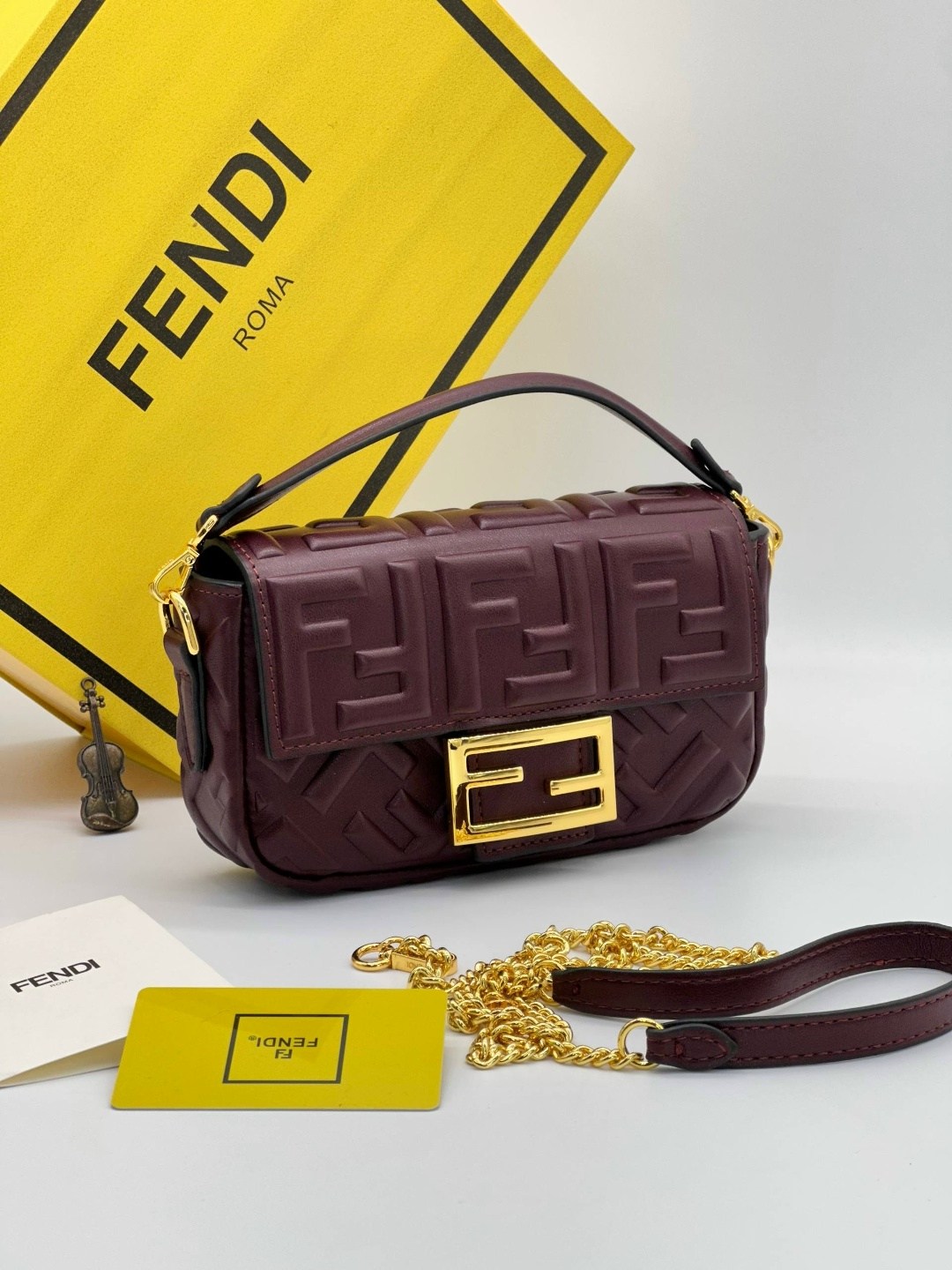 fendi сумка,сумка fendi baguette,fendi сумка на плечо,сумка фенди,женская сумка fendi