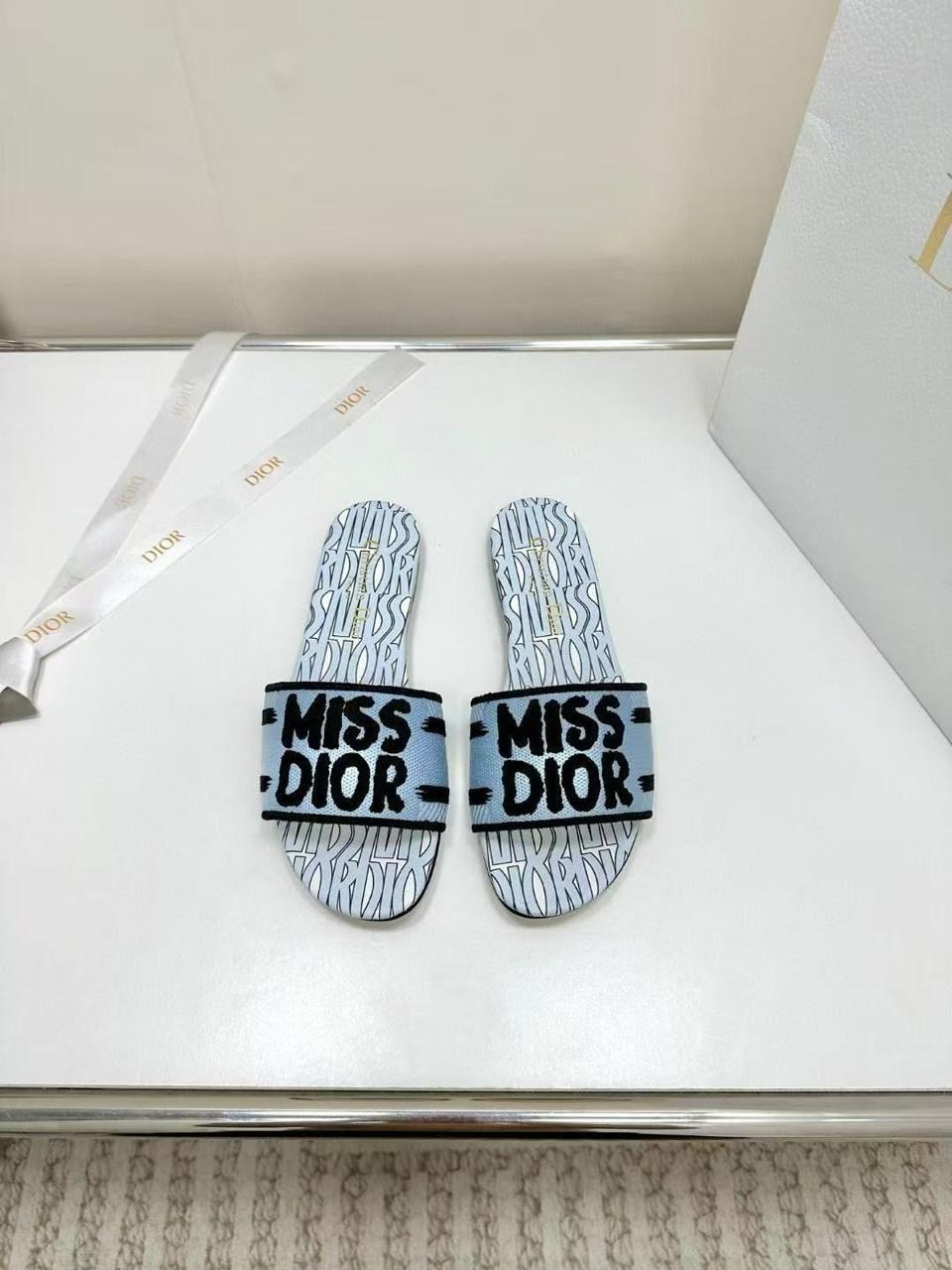 шлепанцы christian dior,женские шлепанцы,шлепки диор женские,шлепки диор,