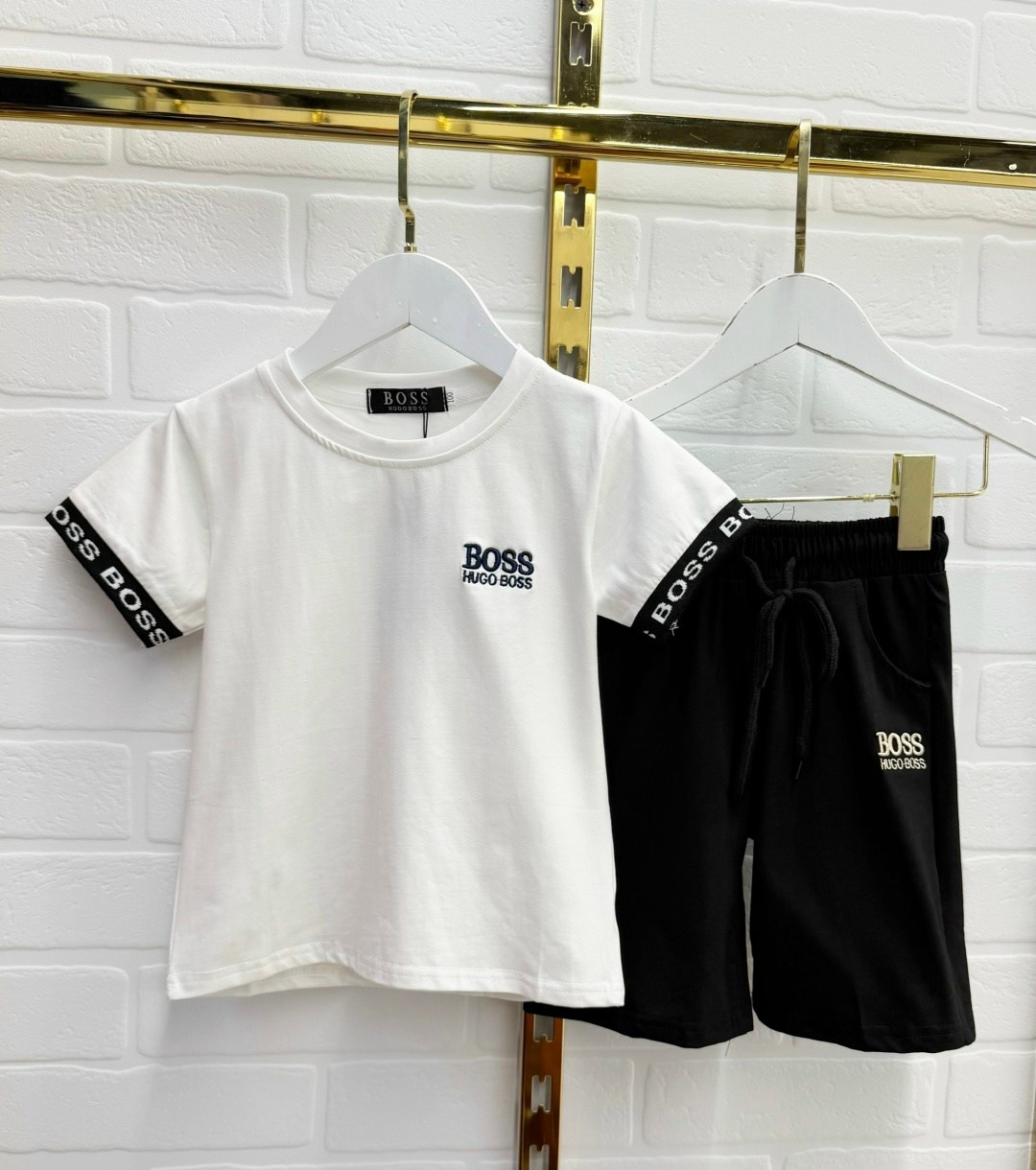 футболка с короткими рукавами и логотипом boss,boss kid,boss hugo boss,boss футболка,костюмчик