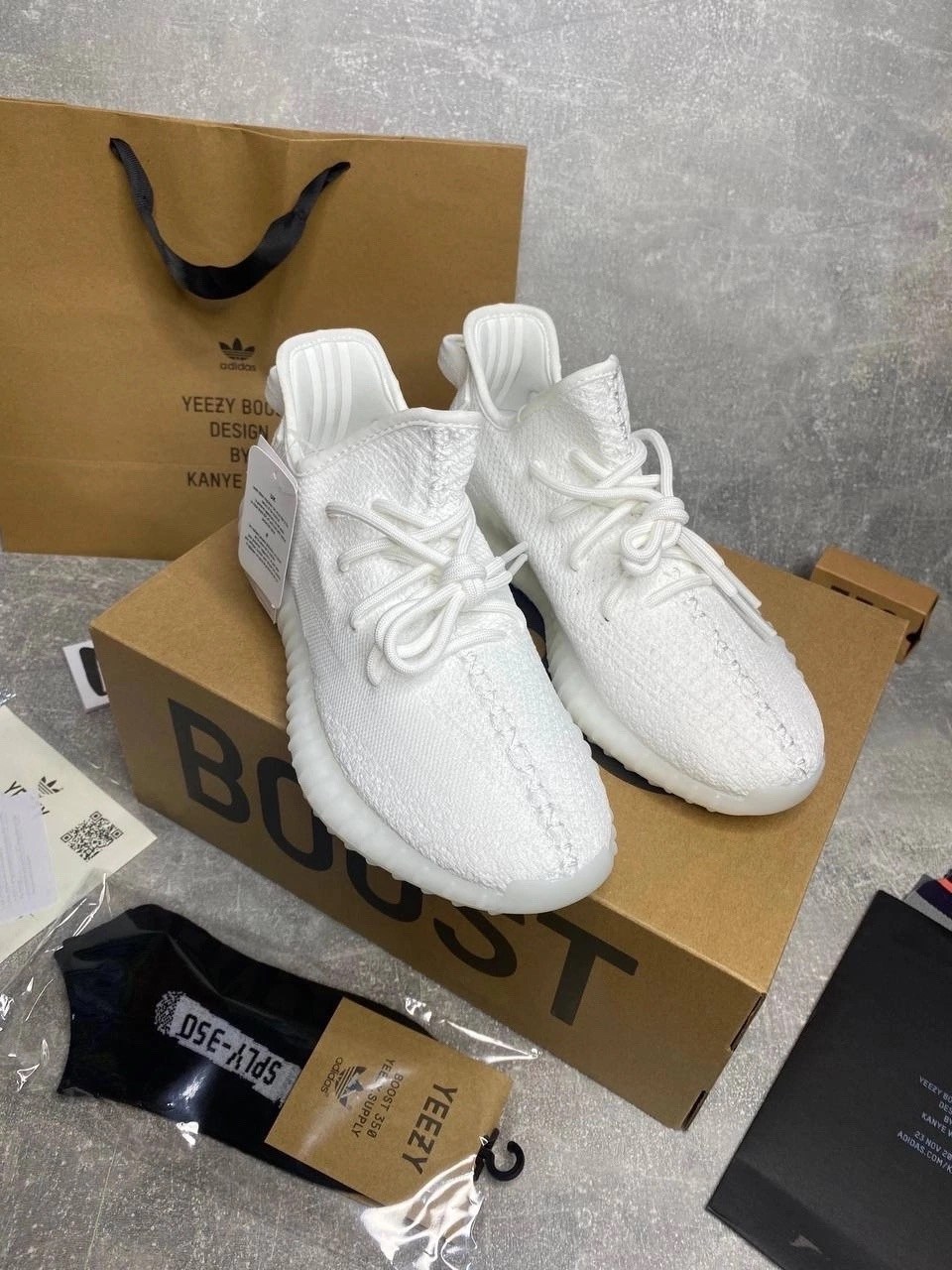 adidas yeezy boost 350 v 2,adidas yeezy boost 350 белые женские,adidas yeezy boost 350 white,кроссовки yeezy boost 350,adidas yeezy boost