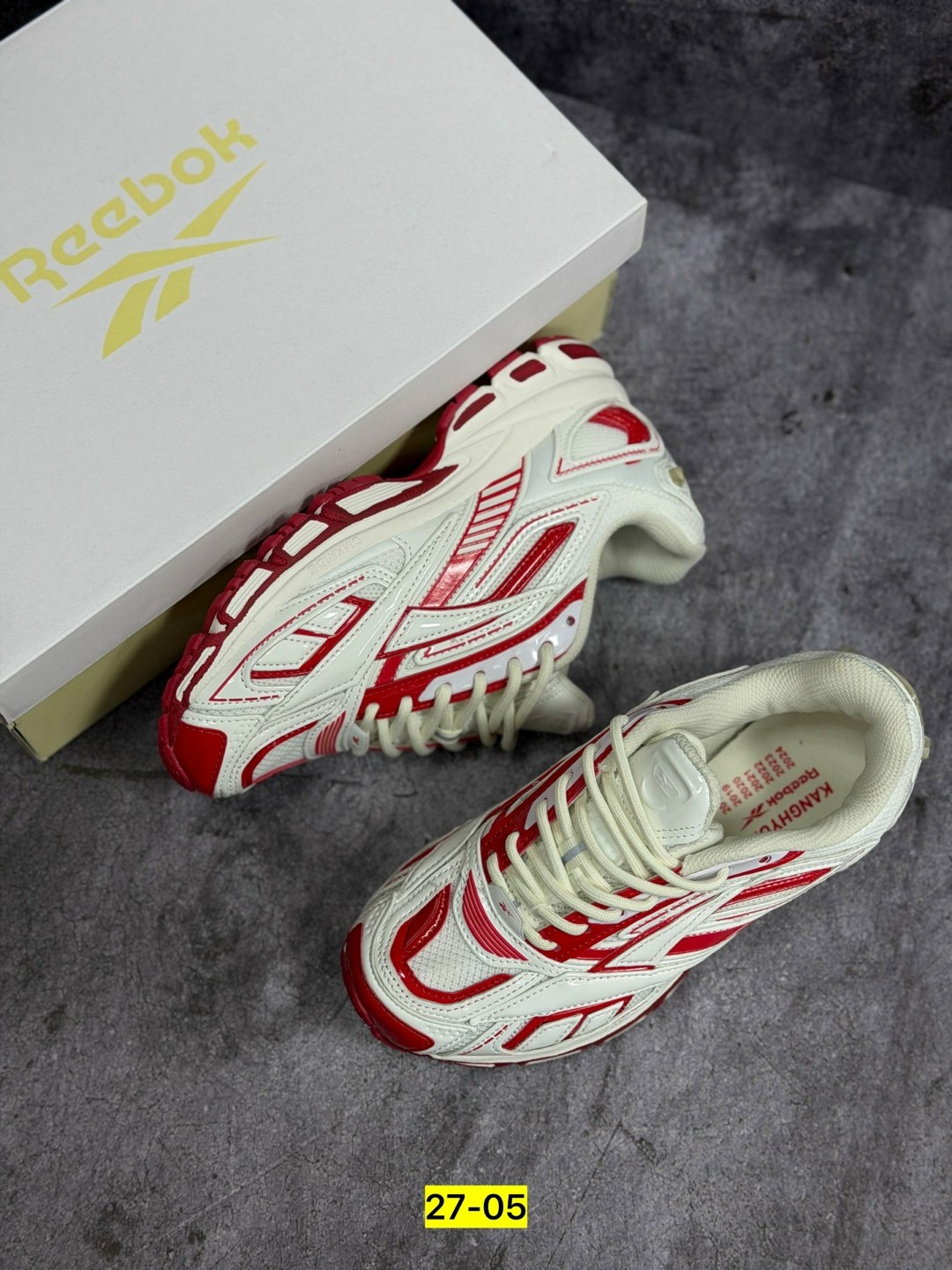 кроссовки reebok,кроссовки мужские женские,спортивная ,женские кроссовки balenciaga,классические кроссовки