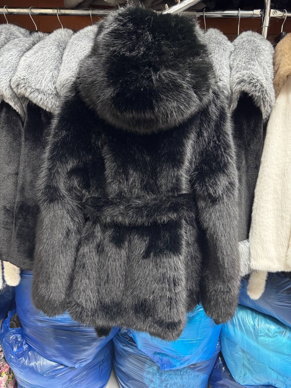 шуба,шуба с капюшоном,женская шуба,шубка,женское короткое пальто из кроличьего меха