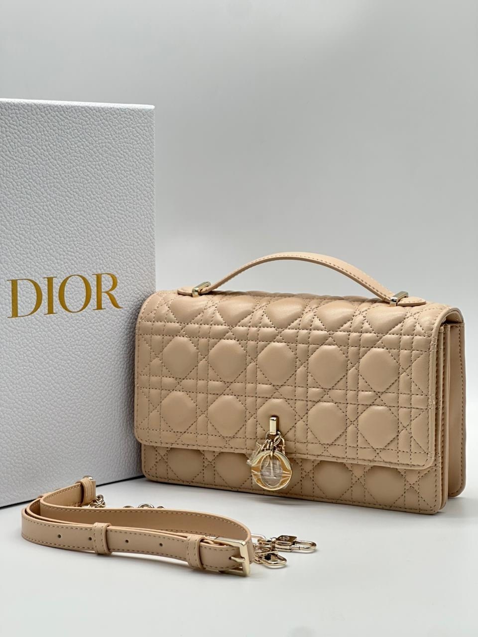 сумка женская dior,сумки dior,сумочка диор,сумка диор бежевая,cумка christian dior