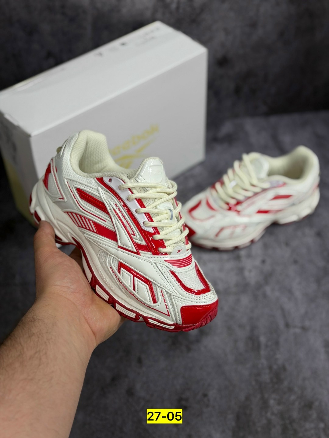 кроссовки reebok,кроссовки мужские женские,спортивная ,женские кроссовки balenciaga,классические кроссовки