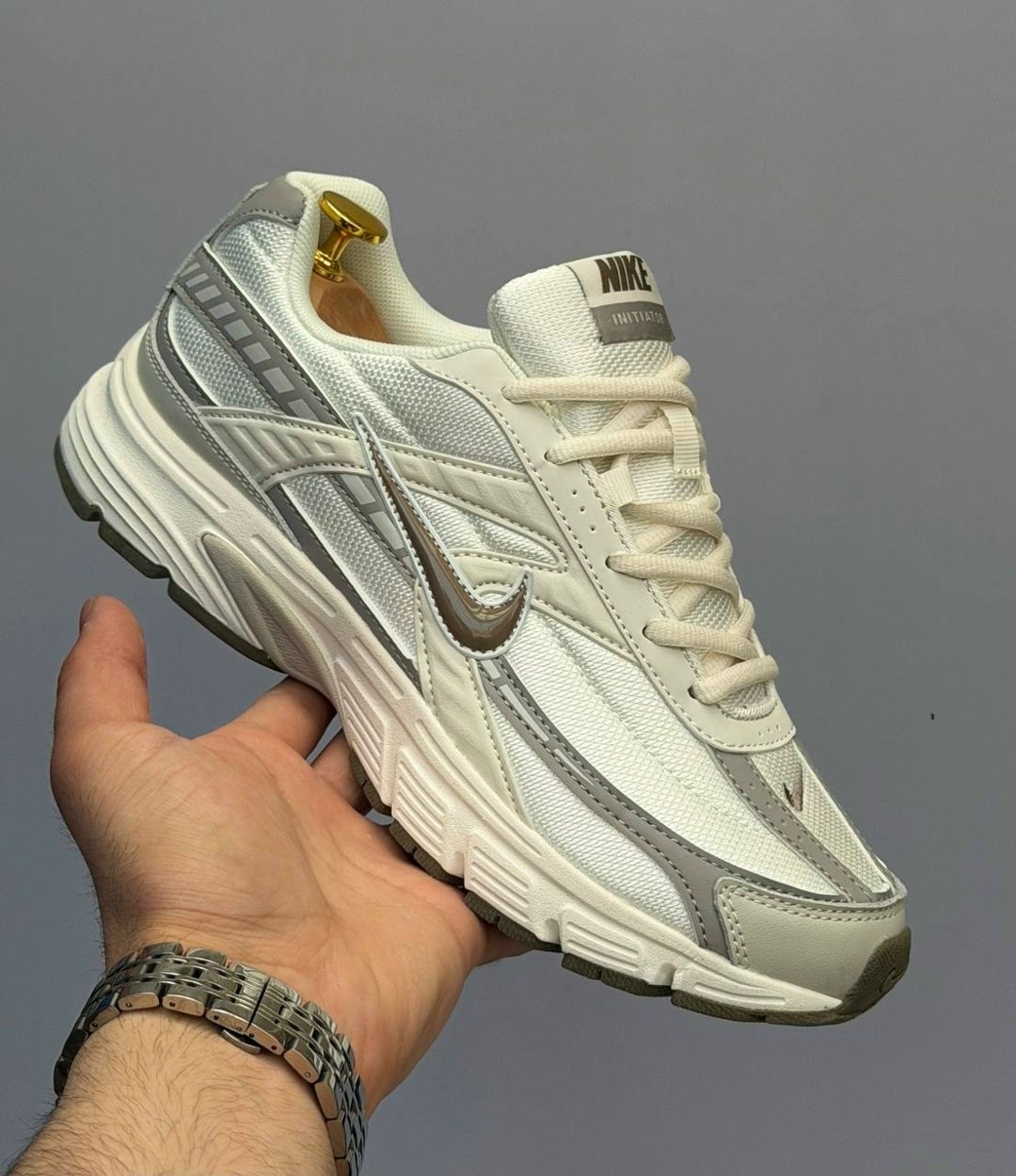 кроссовки wmns initiator ib4339 nike бежевый,кроссовки nike initiator,кроссовки,кроссовки nike,nike initiator