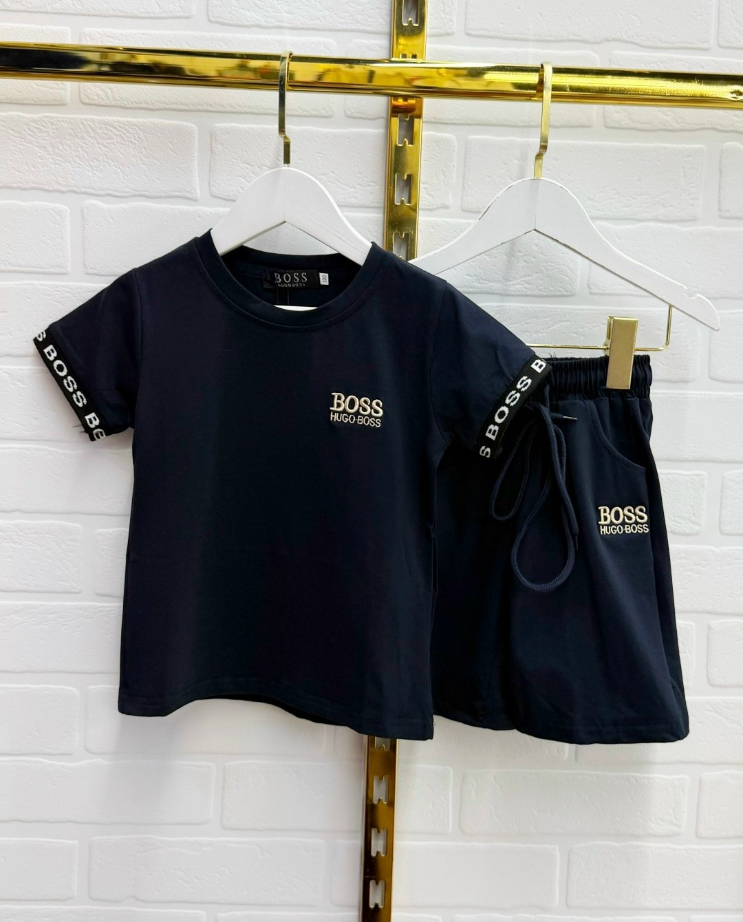 шорты хуго босс,футболка с короткими рукавами и логотипом boss,boss shorts,boss hugo boss,шорты для мальчик