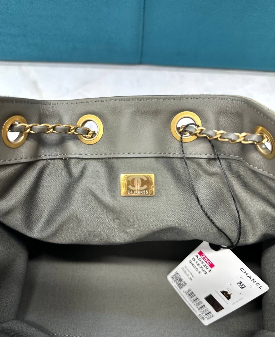 замшевая сумка chanel 25 medium бежевая,сумка женская chanel,сумка chanel,женская замшевая сумка chanel 25 small,серая замшевая сумка chanel 25 small