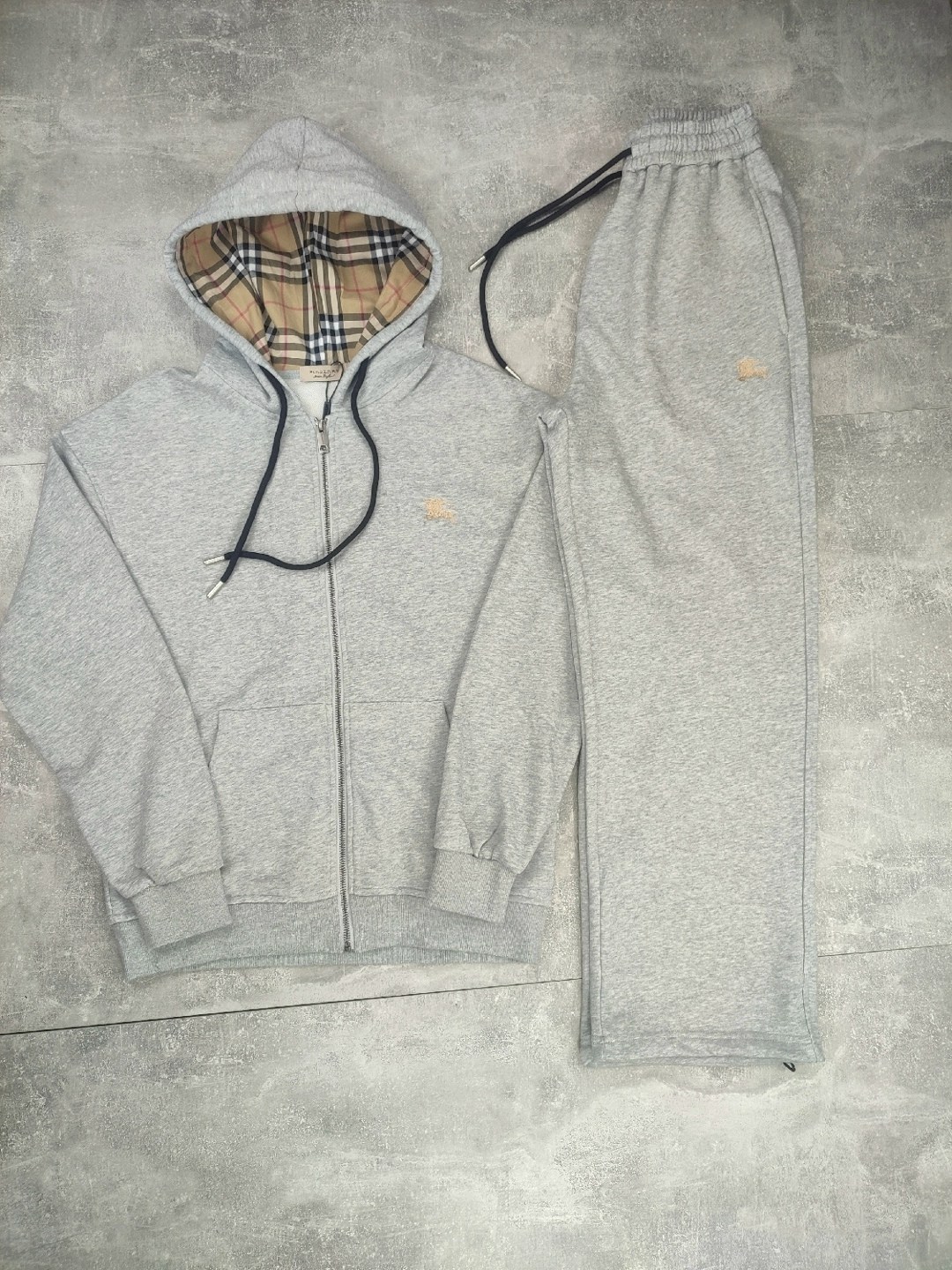 мужские спортивные костюмы,зип худи burberry,спортивные костюмы на флисе,спортивный костюм burberry