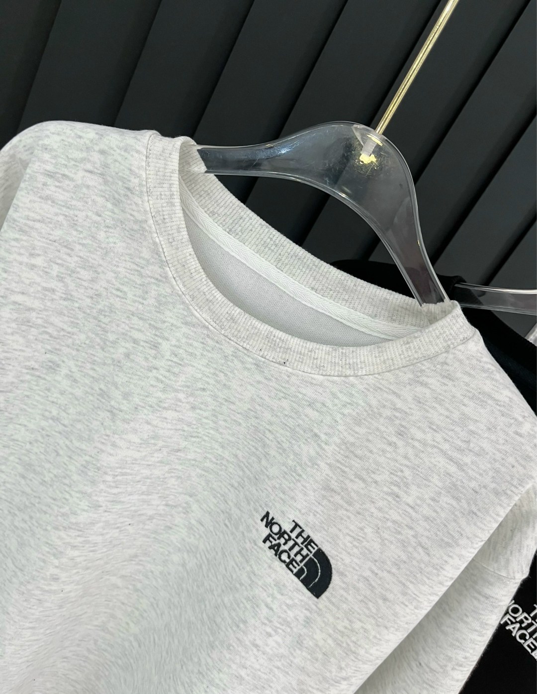 толстовка the north face,свитшот the north face,серый свитшот,свитшот мужская,мужские свитшоты