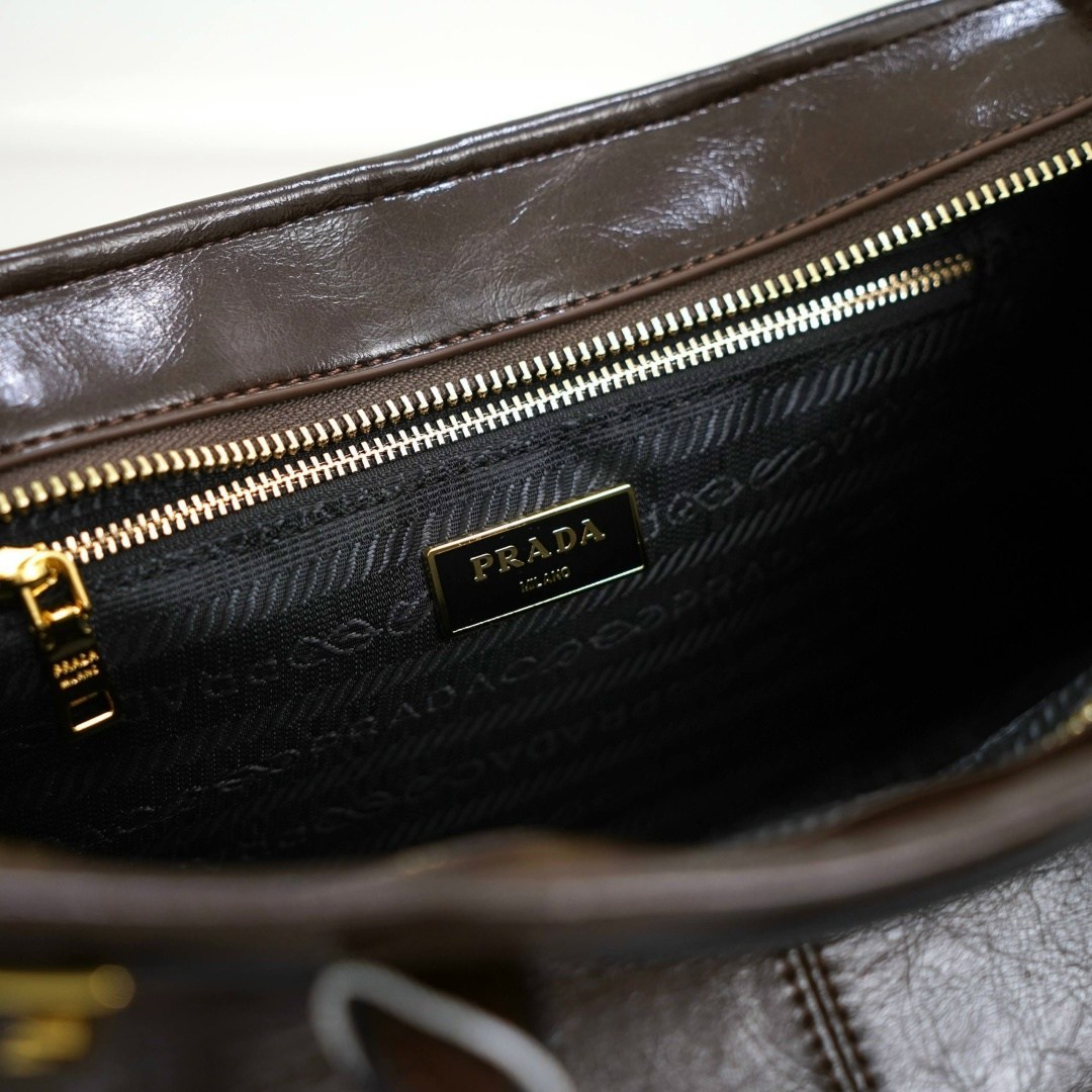 сумка prada натуральная кожа 32-16,сумка женская prada,сумка prada,сумка prada натуральная кожа 38х24,сумка prada из натуральной кожи