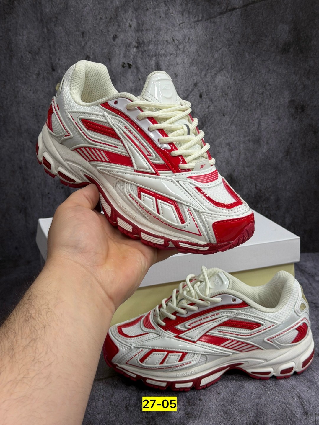 кроссовки reebok,кроссовки мужские женские,спортивная ,женские кроссовки balenciaga,классические кроссовки