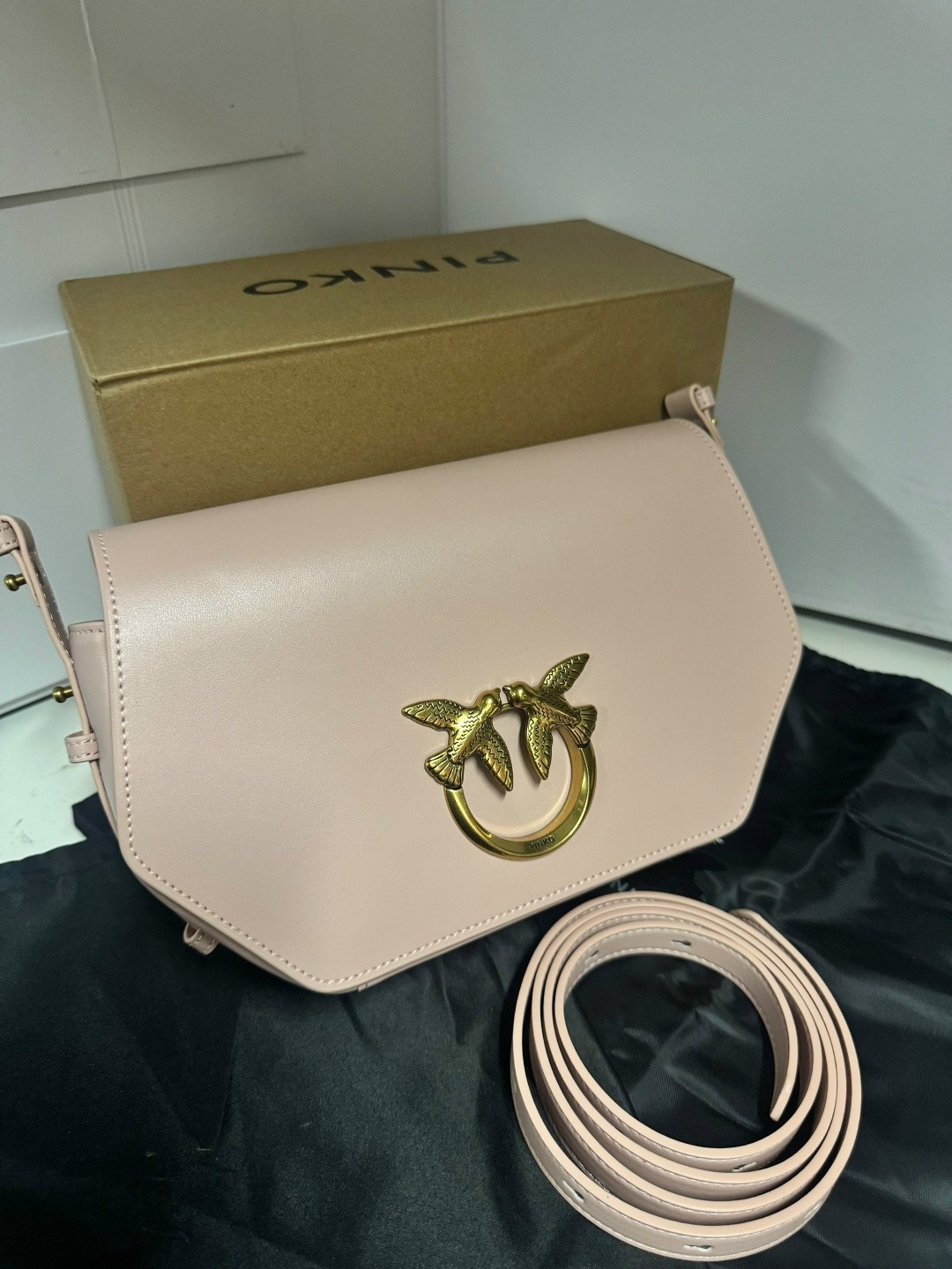 сумка pinko,сумка женская pinko,сумка,pinko сумка на плечо,сумочки женские