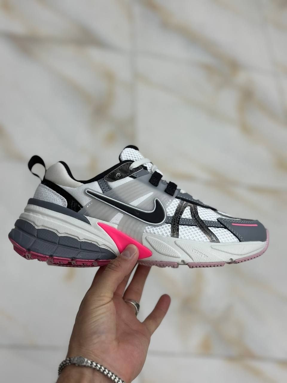 nike женские кроссовки,кроссовки,кроссовки беговые женские,кроссовки nike v 2 k run,кроссовки nike