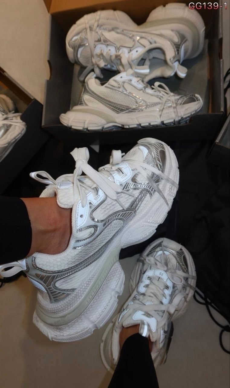 кроссовки balenciaga женские,женские кроссовки,,женские массивные кроссовки,массивные кроссовки