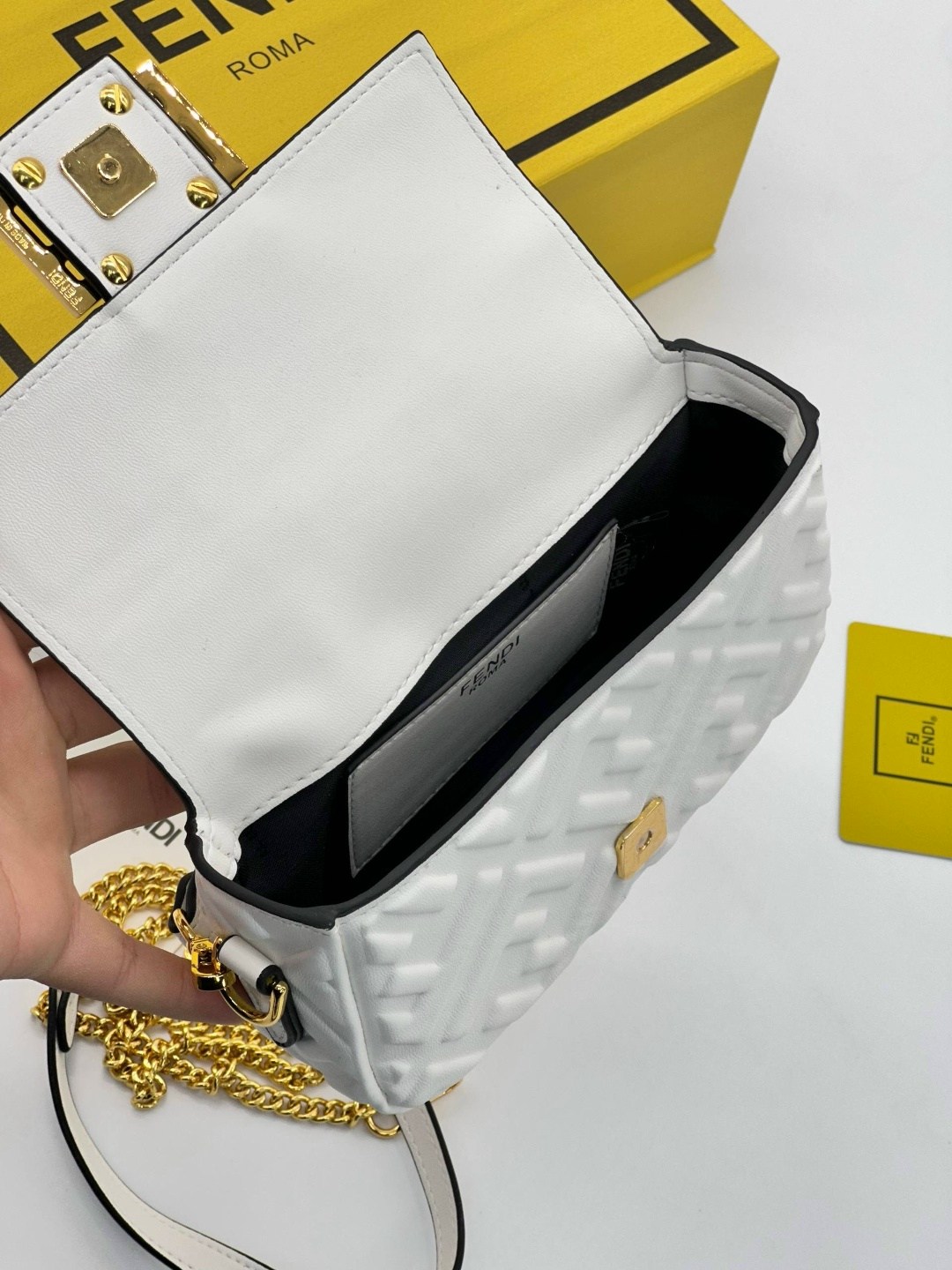 сумка fendi,сумка fendi baguette,сумка fendi женская,fendi сумка на плечо,фенди сумка
