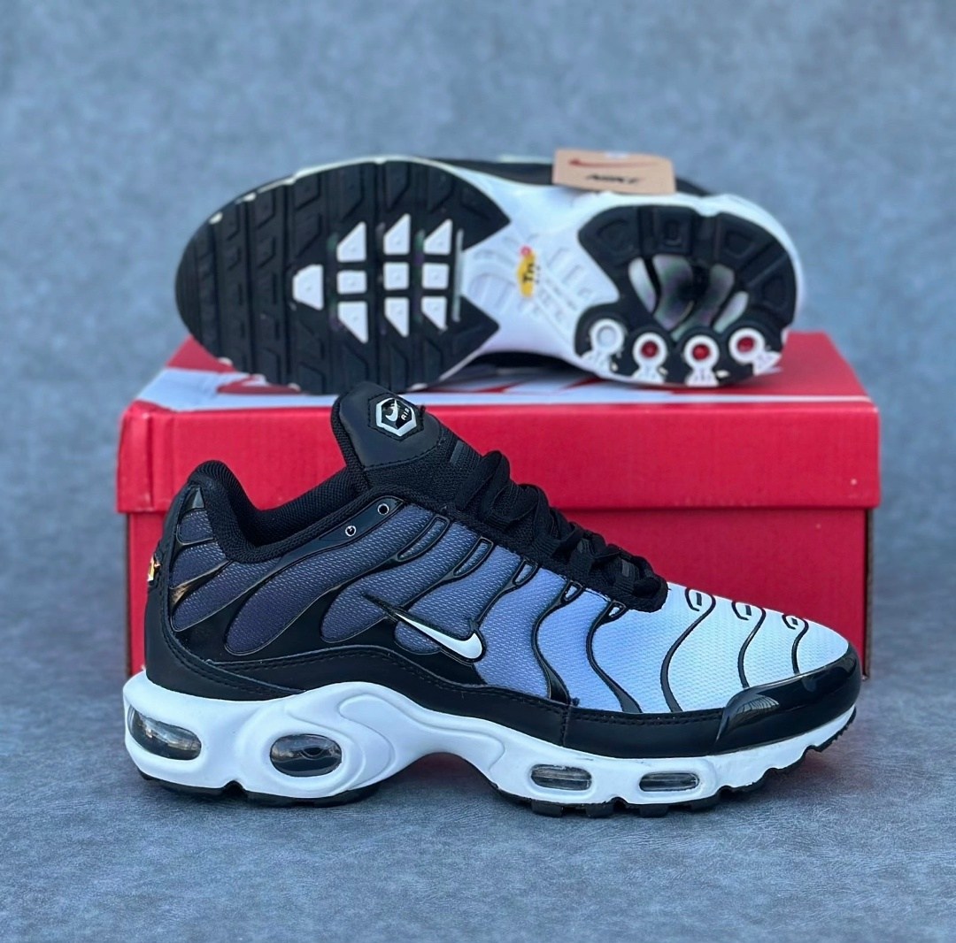 nike air max tn plus кроссовки,nike air max tn plus,nike air max plus plus tn,кроссовки,nike air max tn plus black
