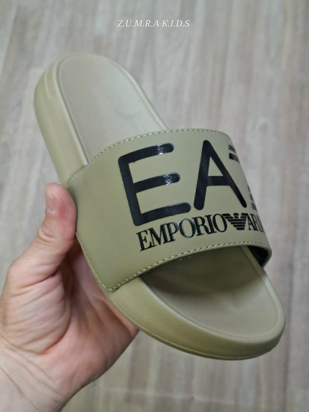 шлепки ea7 мужские,emporio armani шлепки мужские,тапки армани мужские,мужские шлепанцы,черные шлепанцы