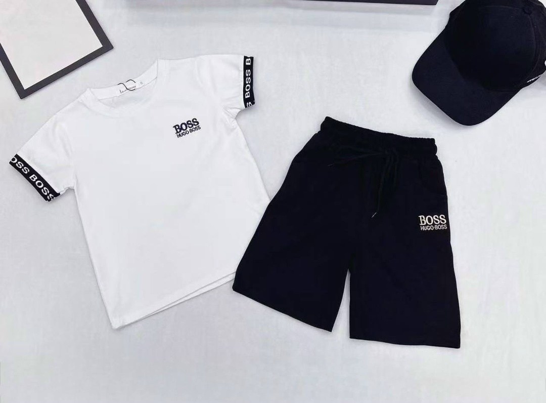 футболка с короткими рукавами и логотипом boss,boss kid,boss hugo boss,boss футболка,костюмчик
