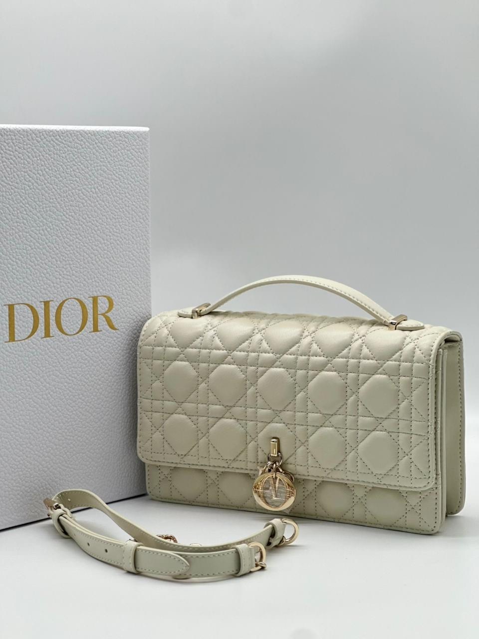 сумка женская dior,сумки dior,сумочка диор,сумка диор бежевая,cумка christian dior