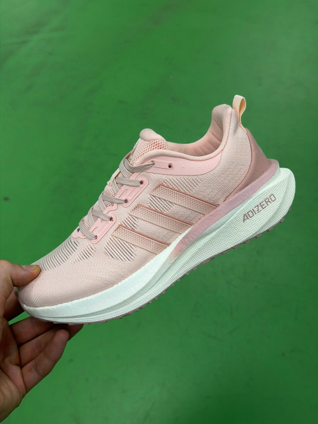 кроссовки adidas,кроссовки мужские adidas,дышащие кроссовки адидас,кроссовки,кроссовки адидас новая коллекция 2026